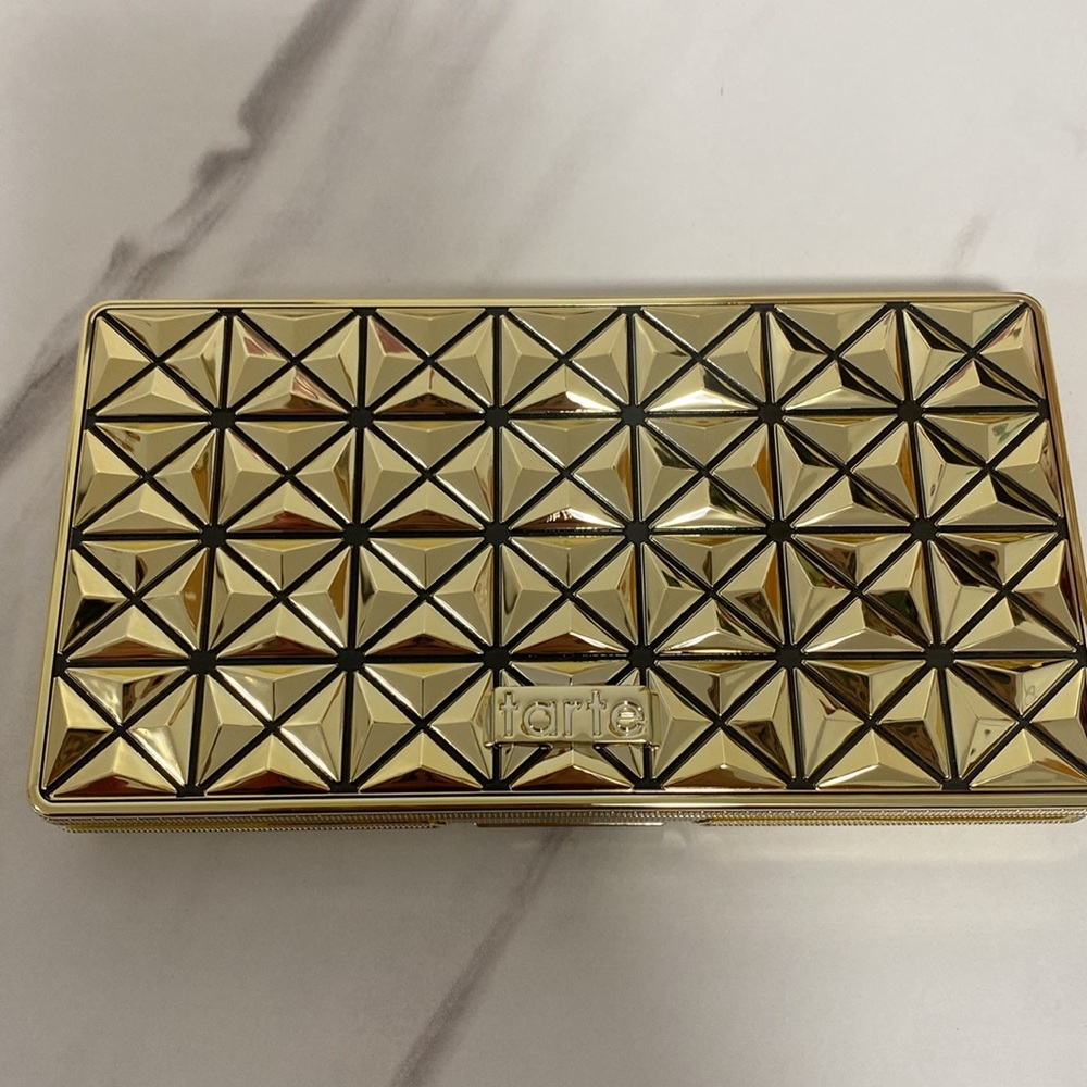 Brand new Tarte Holiday 2024 Palette - Picture 3 of 4